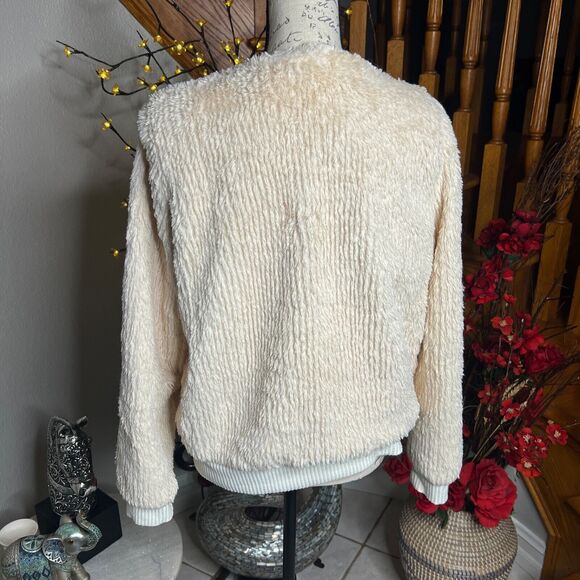 Doe & Rae Women's Cream color Sherpa Zip Up Bomber Jacket Size M - Picture 4 of 8